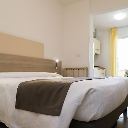 Hotel Residence La Palma Finale Ligure Eksteriør billede