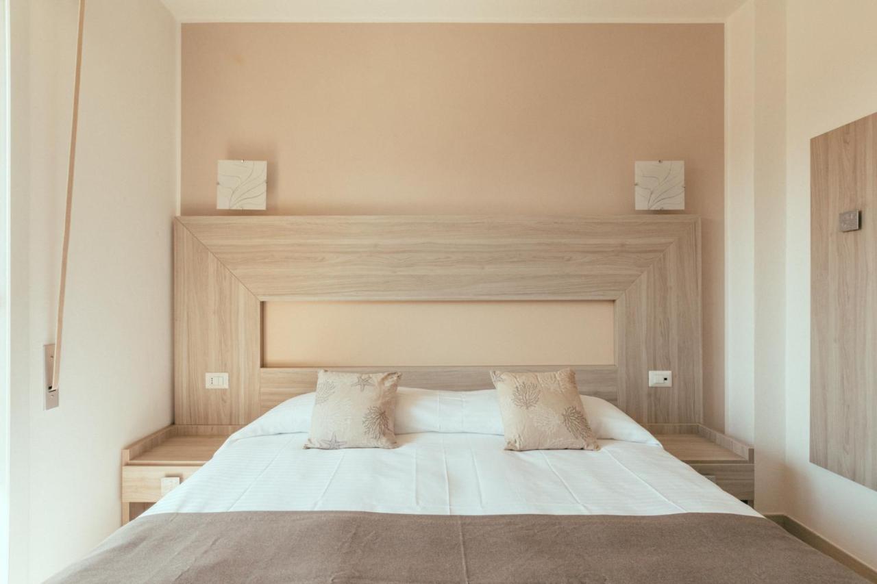Hotel Residence La Palma Finale Ligure Eksteriør billede