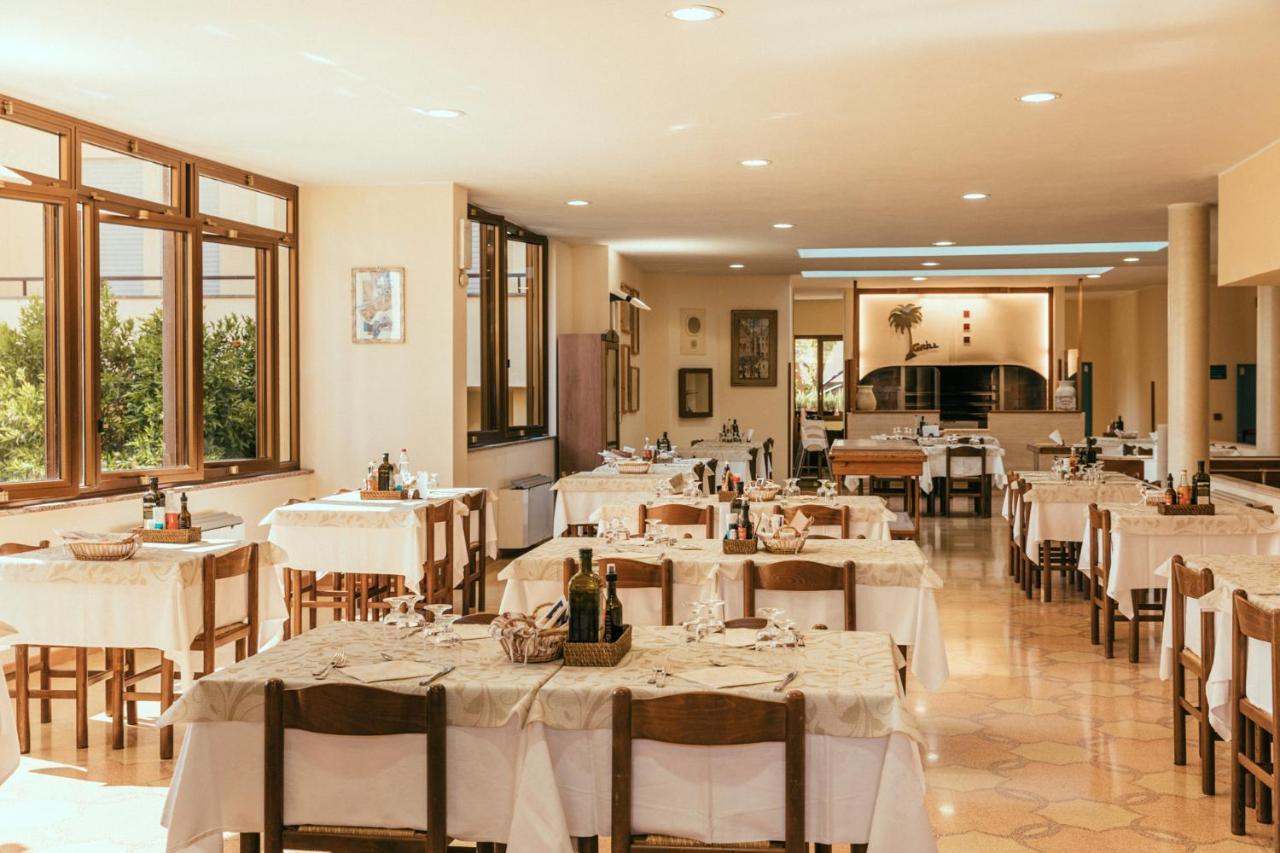 Hotel Residence La Palma Finale Ligure Eksteriør billede