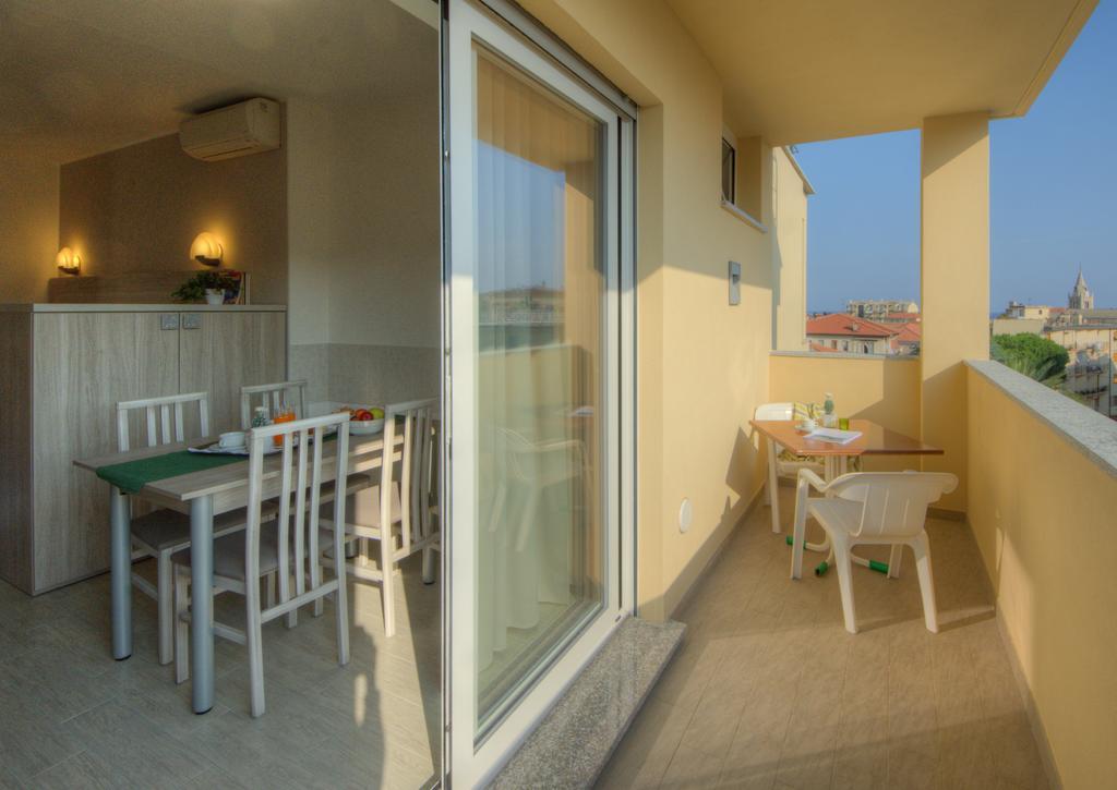 Hotel Residence La Palma Finale Ligure Eksteriør billede