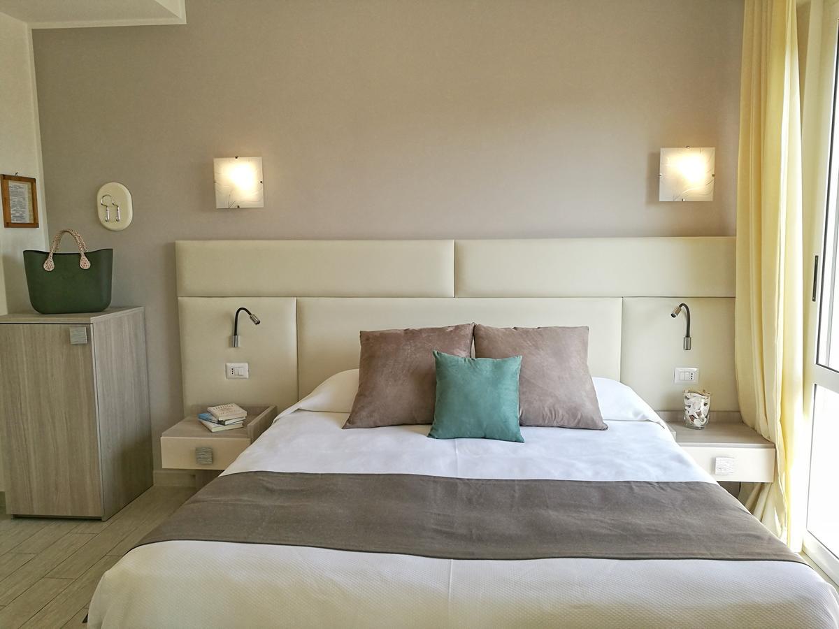 Hotel Residence La Palma Finale Ligure Eksteriør billede