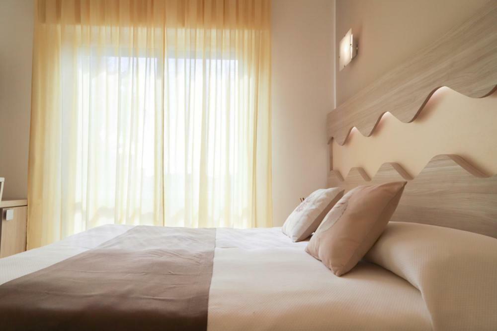 Hotel Residence La Palma Finale Ligure Eksteriør billede