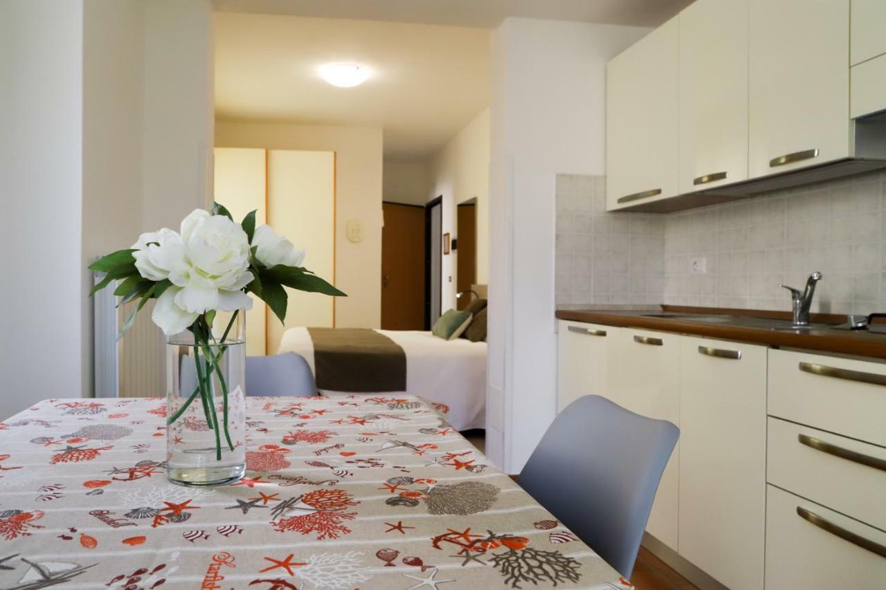 Hotel Residence La Palma Finale Ligure Eksteriør billede