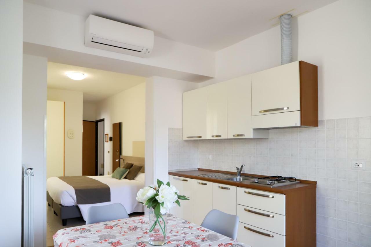 Hotel Residence La Palma Finale Ligure Eksteriør billede